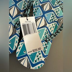NWT Vera Bradley go fish flip flops size small